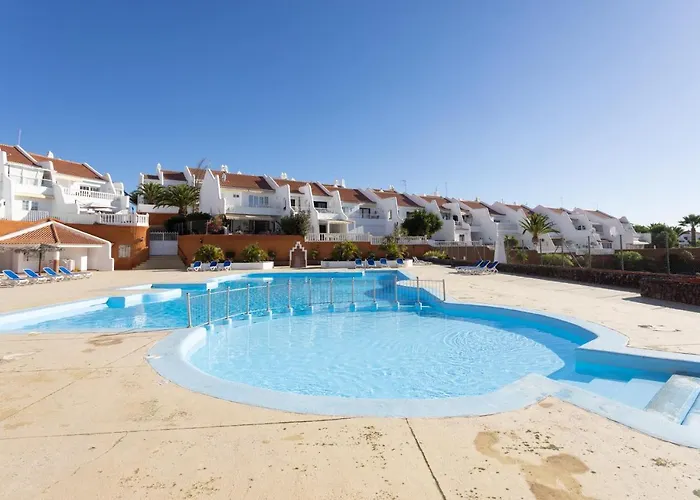 Home2book Stylish Pool & Terrace, Club Apartamento *