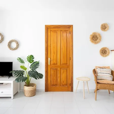 Апартаменты Home2book Stylish Pool & Terrace, Club