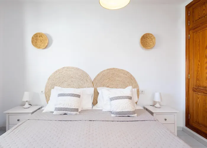 Home2book Stylish Pool & Terrace, Club 公寓
